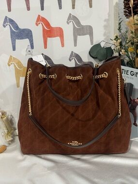 COACH Evelyn Large Shoulder Bag With Quilting CCZ83